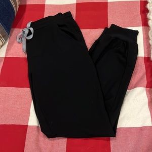 Figs black jogger scrub pant